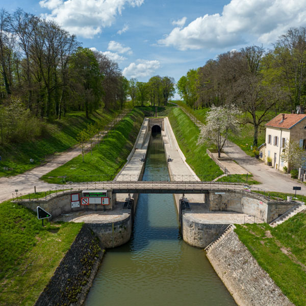Canal souterrain de Saint-Albin